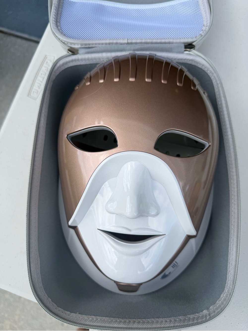 Cleolight Face Mask